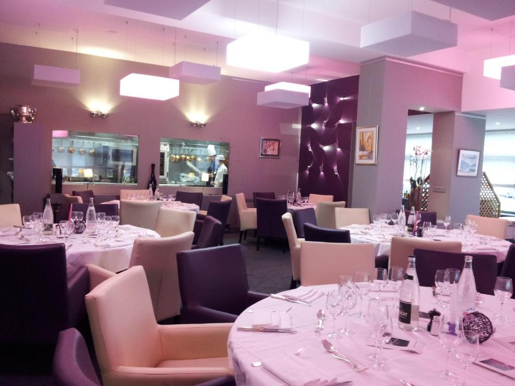 Logis - Hotel Du Nord Et Restaurant La Table D'Elisa كومبيينْيِ المظهر الخارجي الصورة